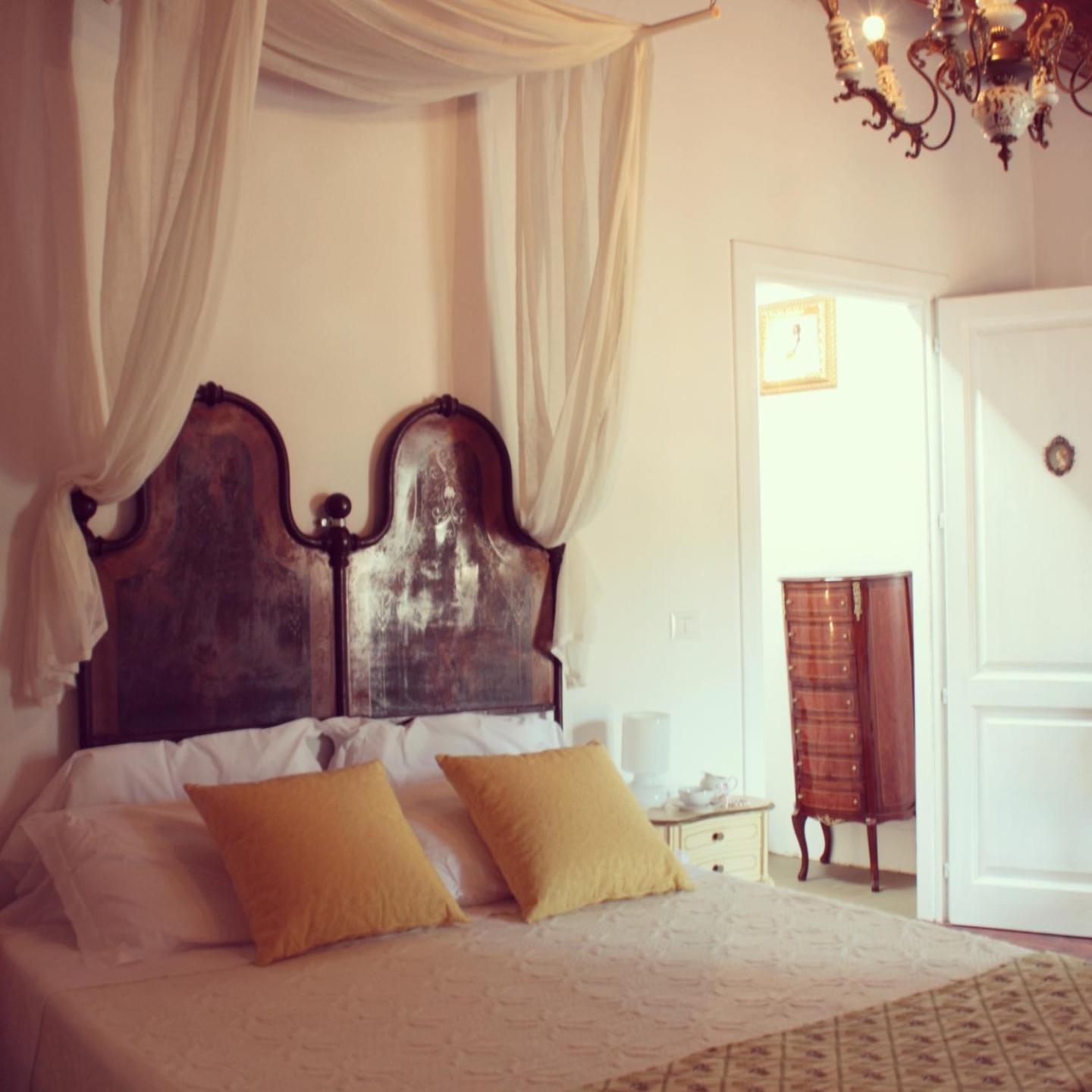 Il Lupo Rosso Bed & Breakfast Santu Lussurgiu Exterior photo